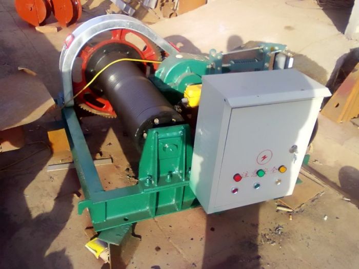 QPQ卷揚(yáng)式啟閉機(jī)