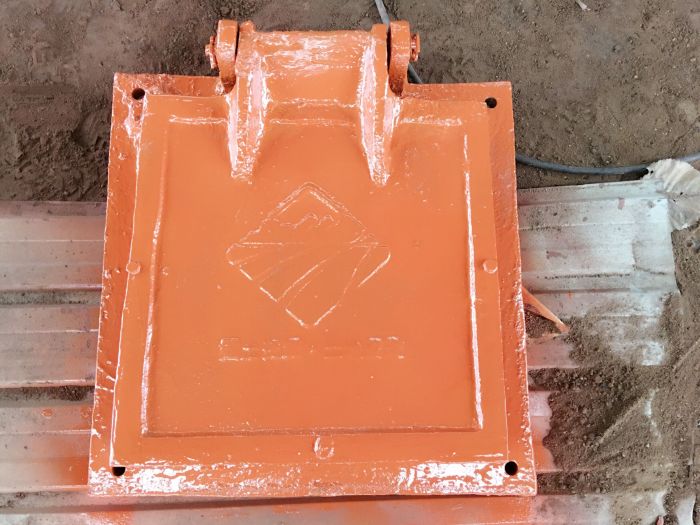 方形鑄鐵拍門 方形鑄鐵拍門