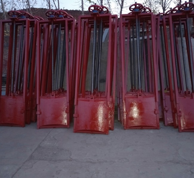 1x1m機(jī)閘一體式鑄鐵閘門