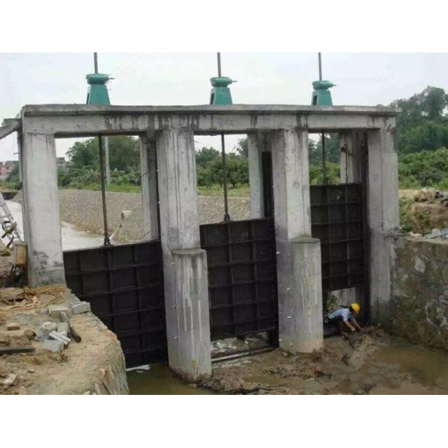 一體式鑄鐵閘門現(xiàn)場 一體式鑄鐵閘門現(xiàn)場